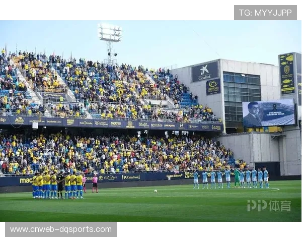 西甲要求各俱乐部更新球场安全设施,新标准下赛季实施